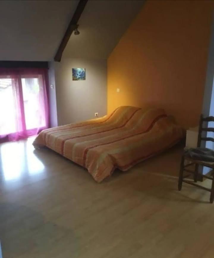 Chambre Chez L'Habitant Rueyres Kültér fotó